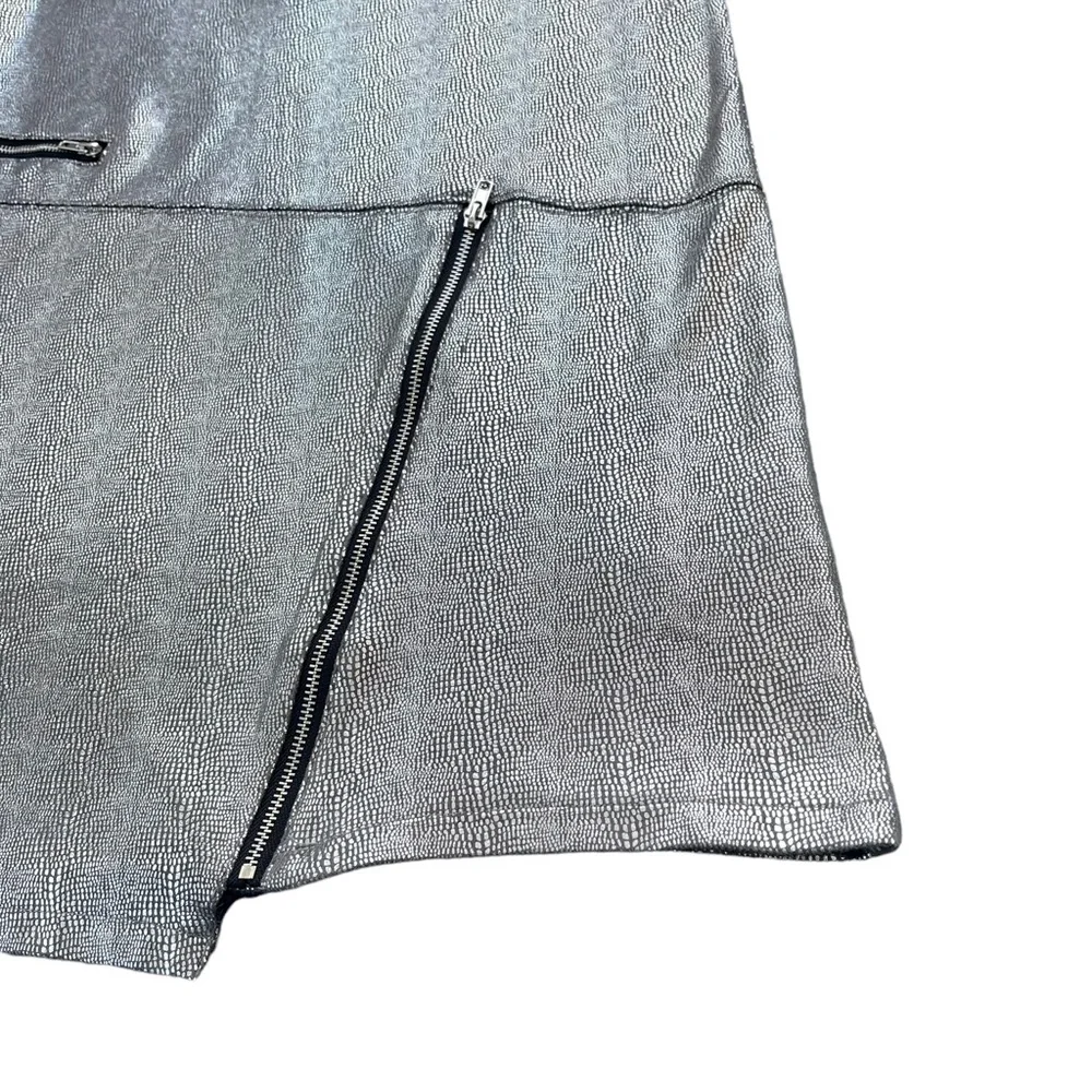 Mia New York Girl’s Size Large‎ Silver Metallic Zip Detail Snakeskin Print Dress